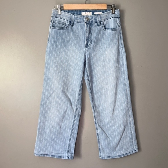 7 For All Mankind Denim - 7 for all mankind Jen 7 striped cropped wide leg  pants